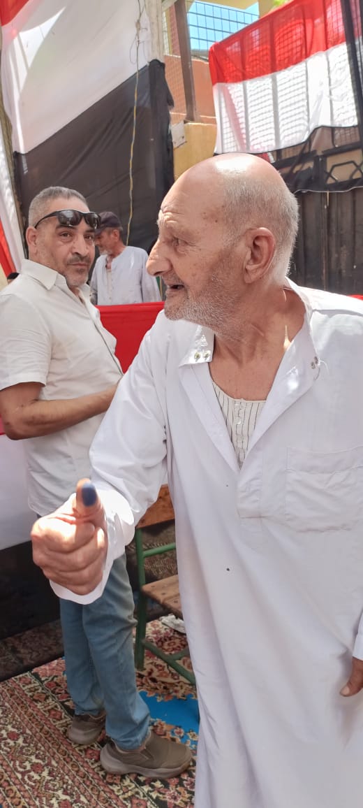 كبار السن بالوراق يحرصوا على المشاركة بانتخابات الشيوخ