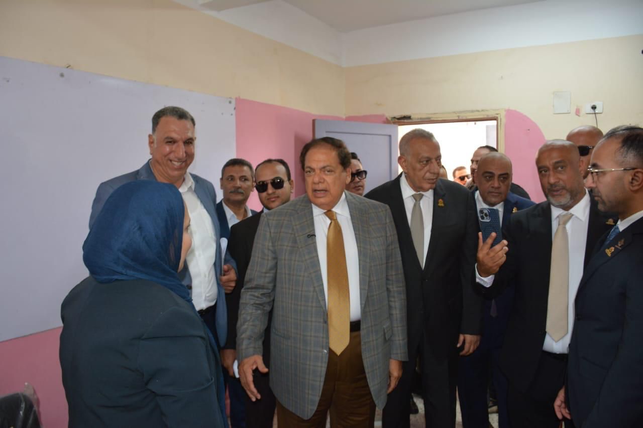 قيادات حزب الجبهة الوطنية يدلون بأصواتهم في انتخابات مجلس الشيوخ (10)