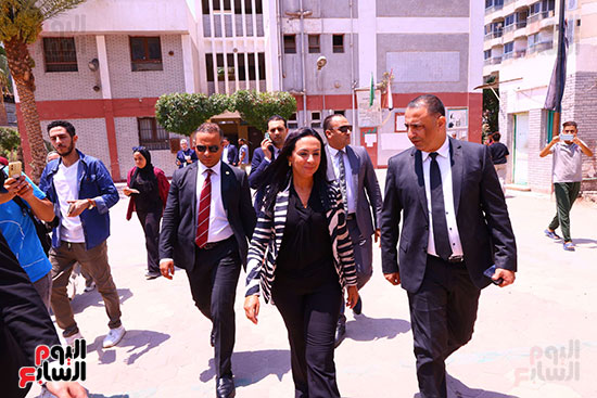 الدكتورة مايا مرسى وزيرة التضامن خلال مشاركتها بانتخابات الشيوخ