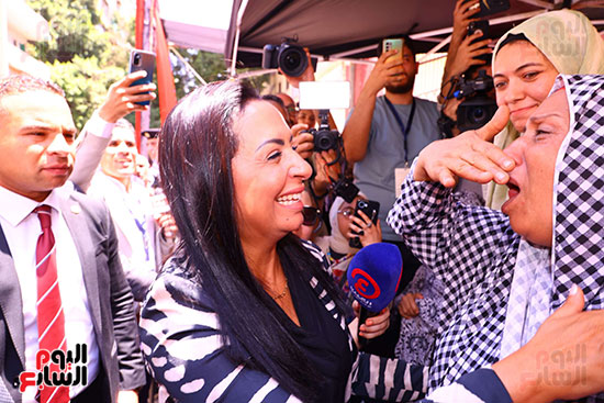وصول وزيرة التضامن لجان الاقتراع