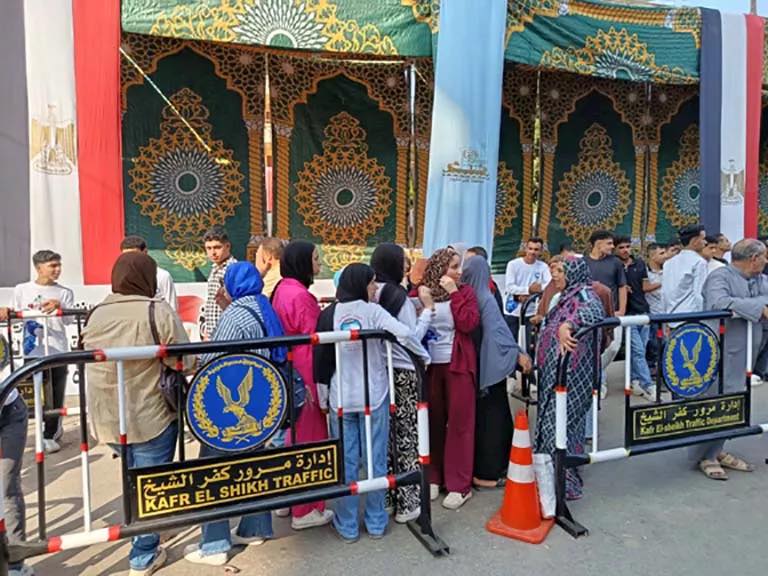 توافد الناخبين على صناديق الاقتراع بانتخابات الشيوخ فى محافظة كفر الشيخ