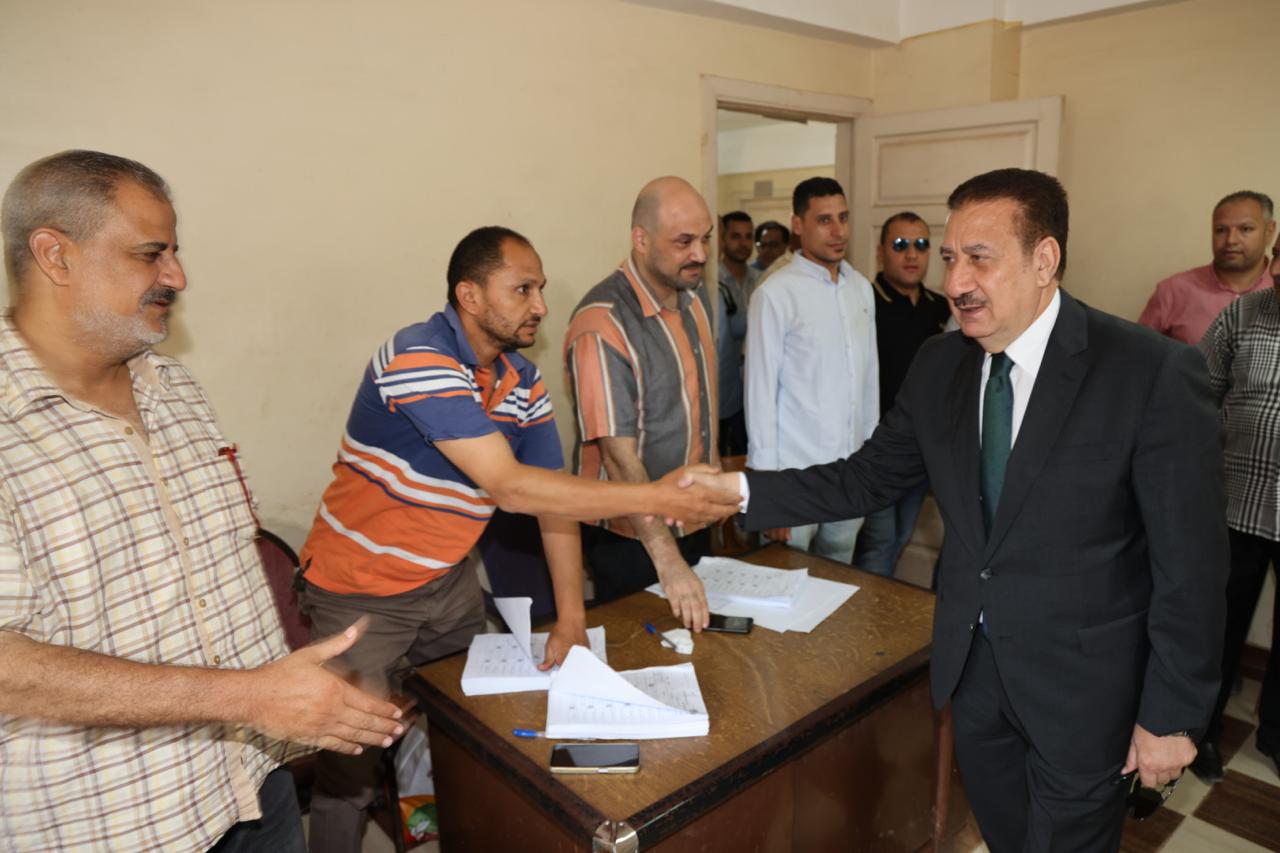 محافظ المنوفية يتفقد انتخابات مجلس الشيوخ (7)