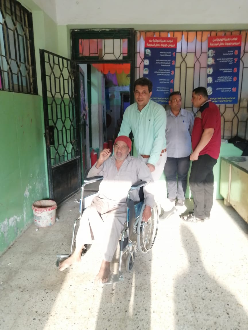 مسن يصوت فى انتخابات القلوبية مسن يصوت فى انتخابات القلوبية
