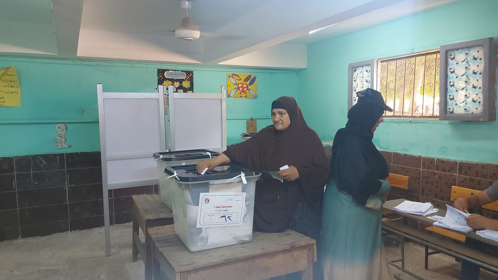 جانب من عملية التصويت