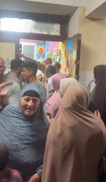 جانب من تواجد الناخبين في اللجان بكفر الشيخ جانب من تواجد الناخبين في اللجان بكفر الشيخ