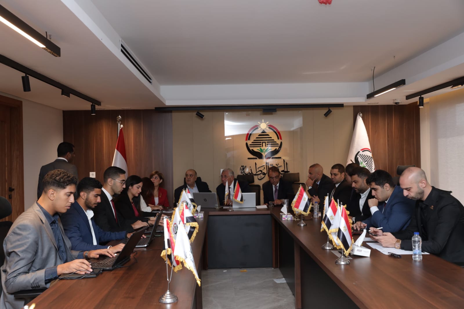 1e505dda-3218-4c32-b478-da8908351387