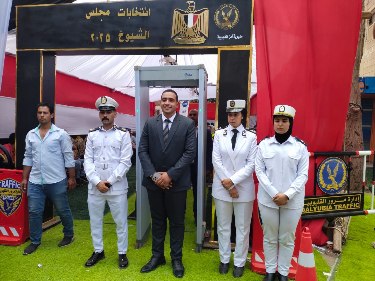 قوات أمن القليوبية أمام اللجان