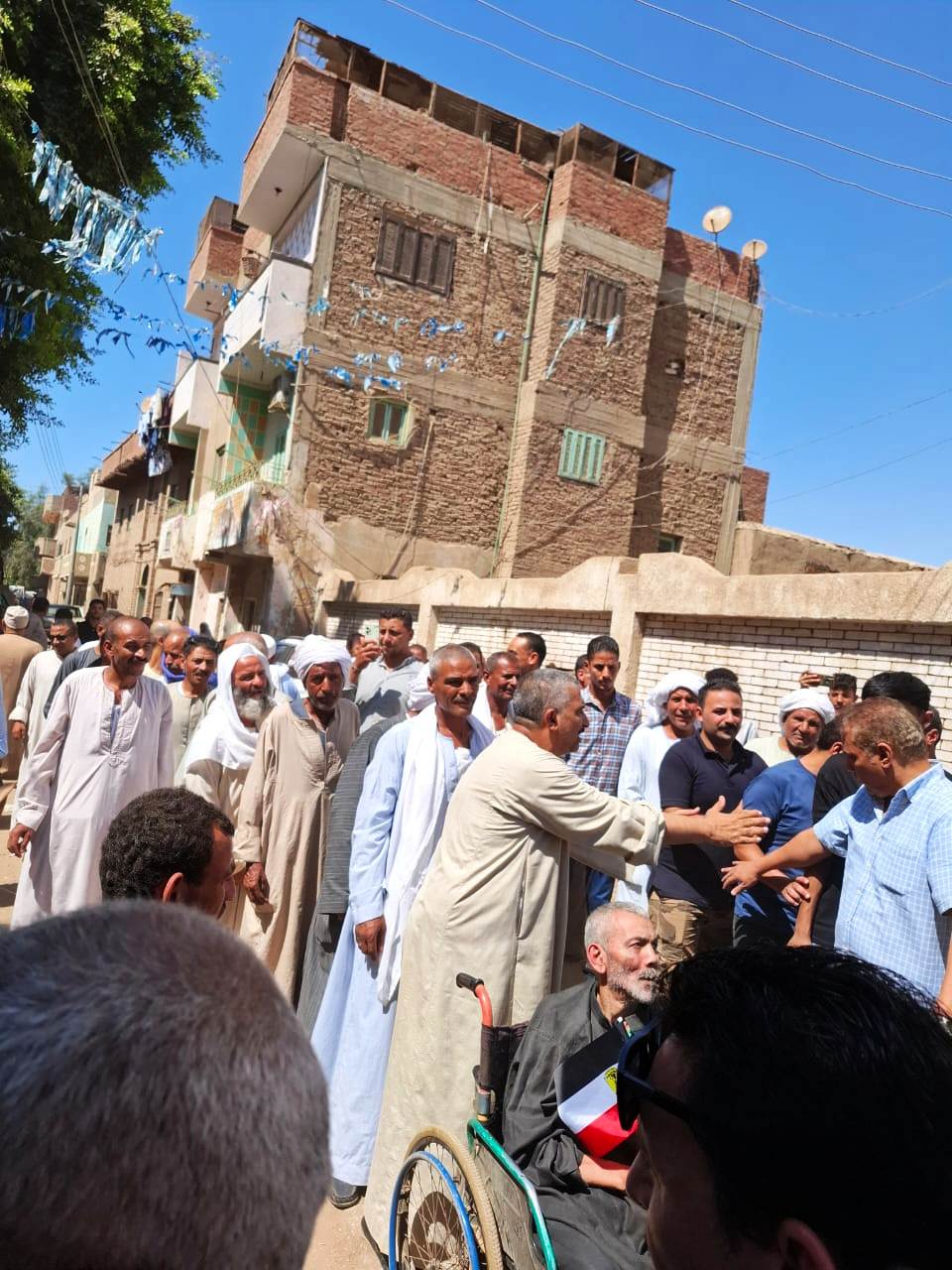 الناخبون بقرية الشيخ زياد بالمنيا (5)