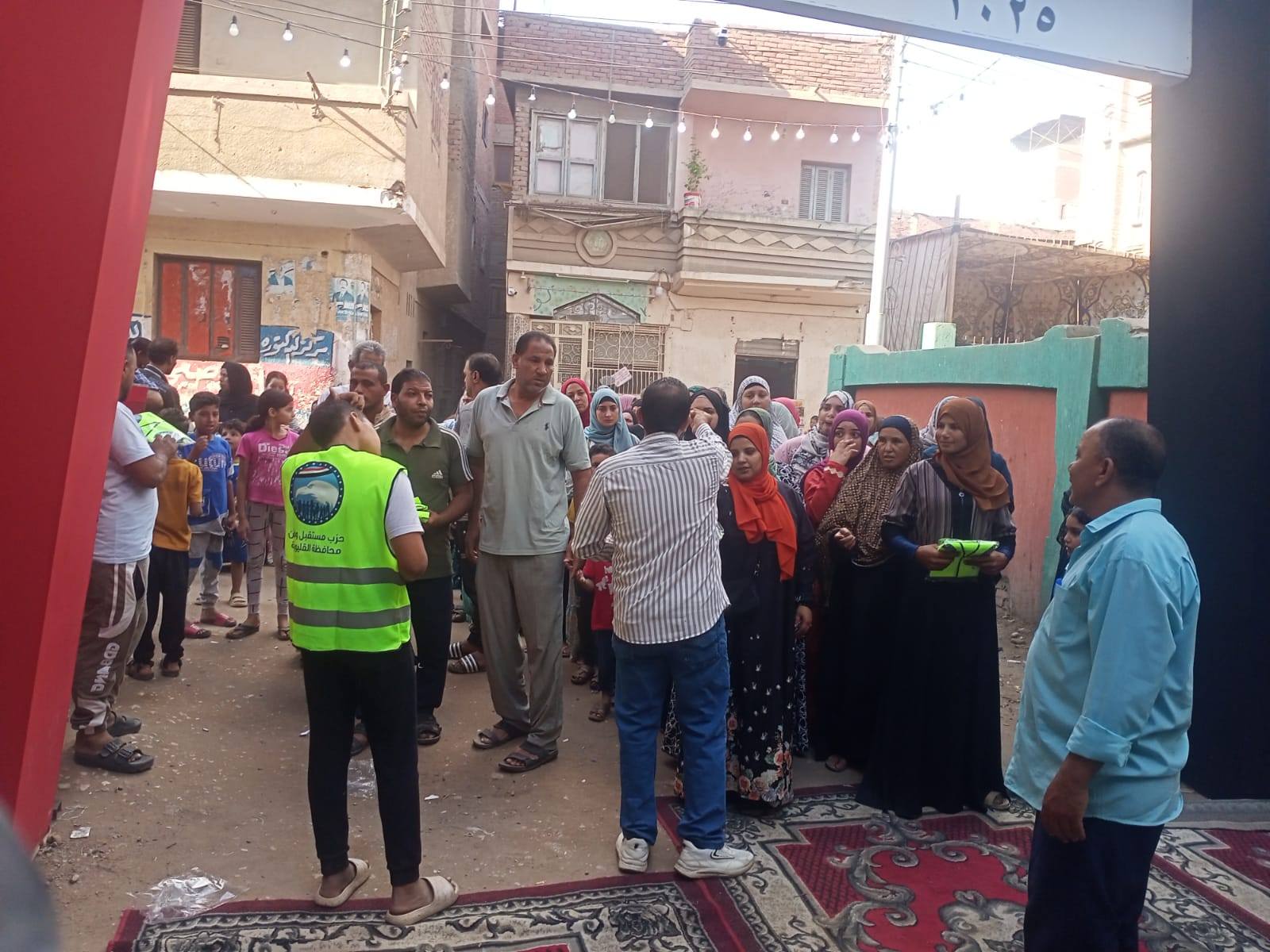 الزحام امام اللجان