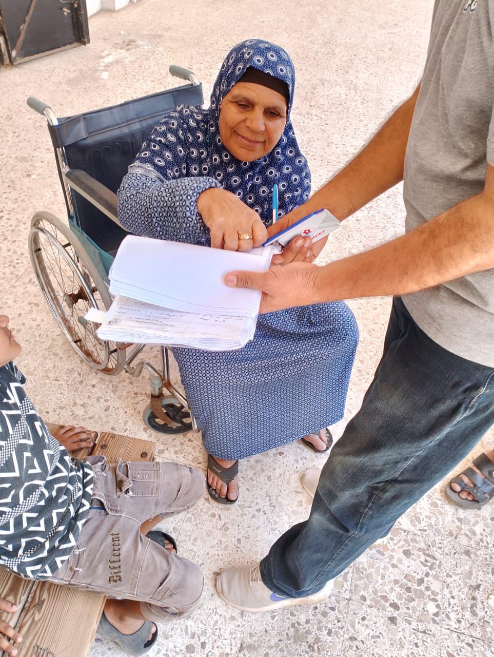 مسنه تدلاي بصوتها ببيلا