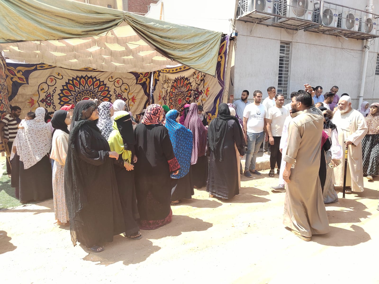 اقبال كبير من السيدات بلجنة المساعيد