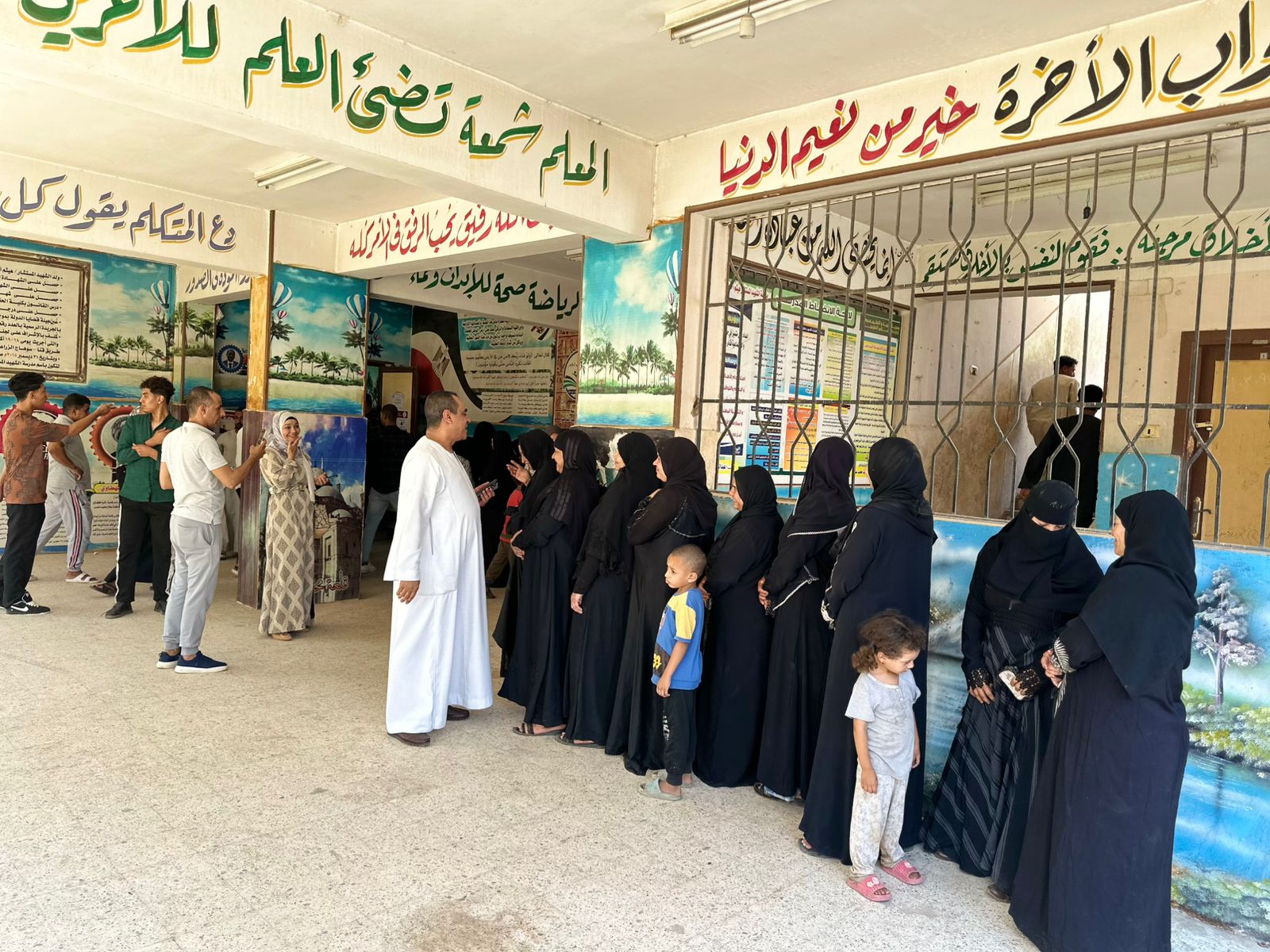 تواجد كبير للسيدات تواجد كبير للسيدات