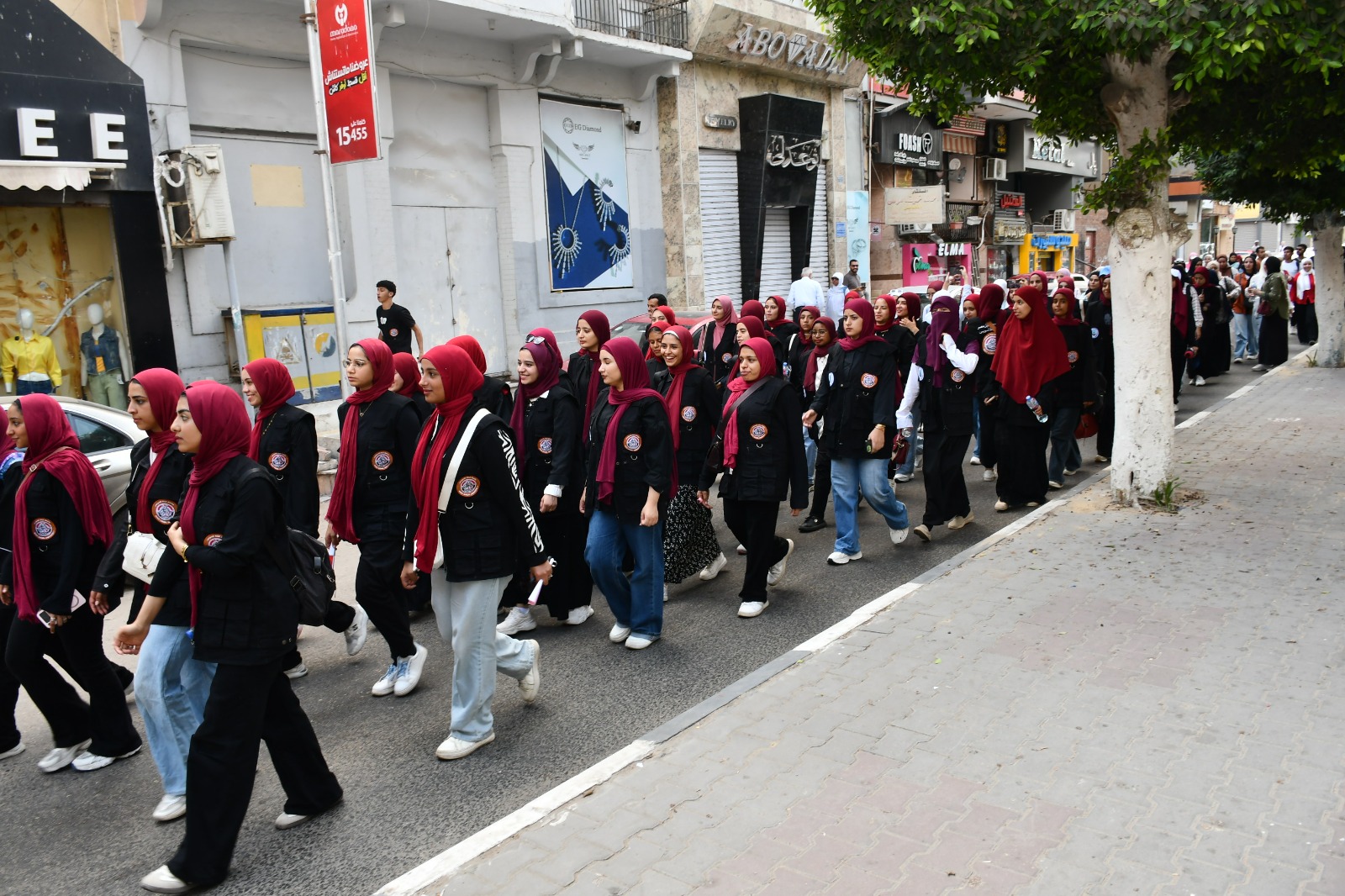 طلاب جامعة قناة السويس (1)