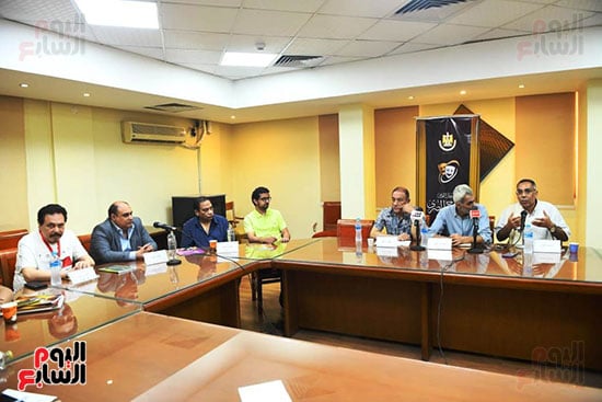 جانب من الندوة بالمهرجان جانب من الندوة بالمهرجان