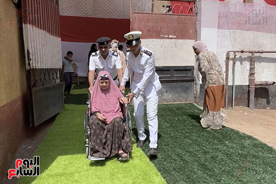 لقطه-انسانية-لرجال-الشرطة لقطه-انسانية-لرجال-الشرطة