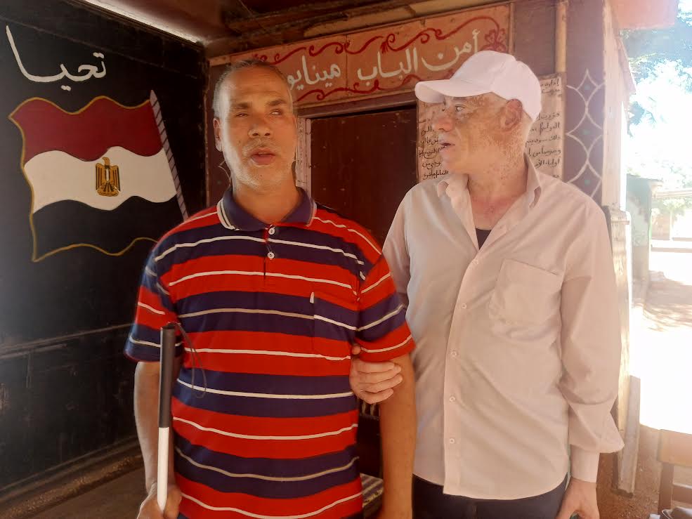 كفيف من سوهاج مجلس يدلى بصوته فى انتخابات مجلس الشيوخ كفيف من سوهاج مجلس يدلى بصوته فى انتخابات مجلس الشيوخ