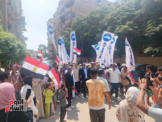 مسيرة-حاشدة-لمستقبل-وطن-تجوب-الهرم-ونزلة-السمان-لحث-المواطنين-(8)