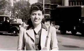 العالمة المصرية سميرة موسى