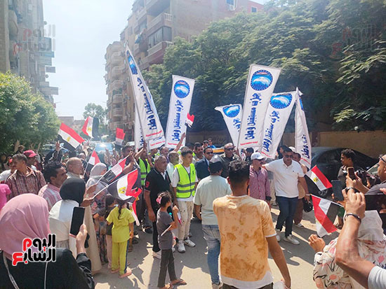 مسيرة-حاشدة-لمستقبل-وطن-تجوب-الهرم-ونزلة-السمان-لحث-المواطنين-(6)