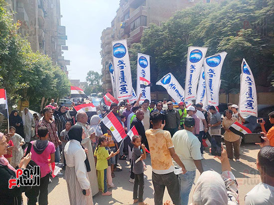 مسيرة-حاشدة-لمستقبل-وطن-تجوب-الهرم-ونزلة-السمان-لحث-المواطنين-(4)