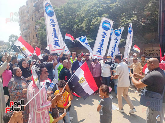 مسيرة-حاشدة-لمستقبل-وطن-تجوب-الهرم-ونزلة-السمان-لحث-المواطنين-(11)