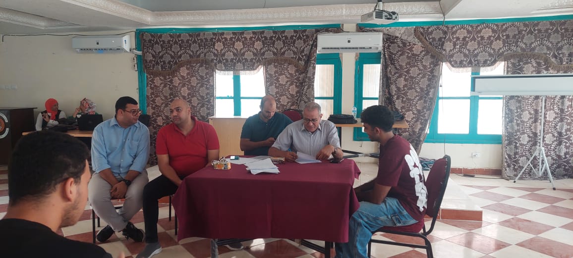 جهاز تشغيل الشباب بالإسماعيلية يجري مقابلات شخصية لشباب المحافظة للتعيين (3)