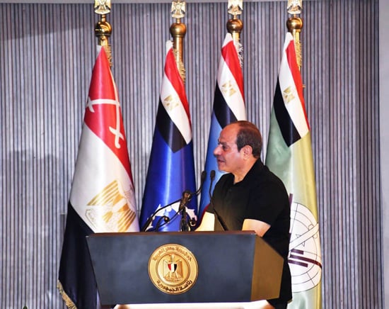 جولة الرئيس السيسي بالكلية الحربية (7)