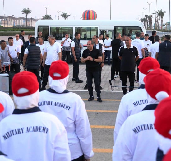 جولة الرئيس السيسي بالكلية الحربية (9)