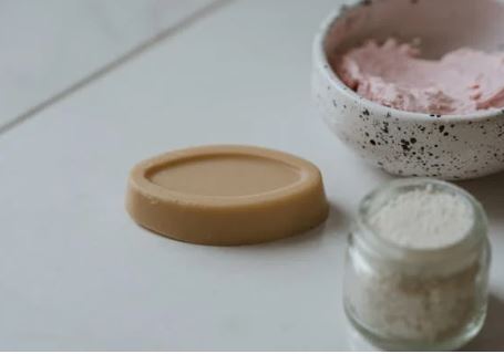 وصفات العناية بالشفاه