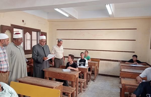 خلال تفقد لجان الامتحانات