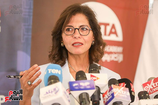 الدكتورة سلاف الجويلى المدير التنفيذي للأكاديمية الوطنية (1)