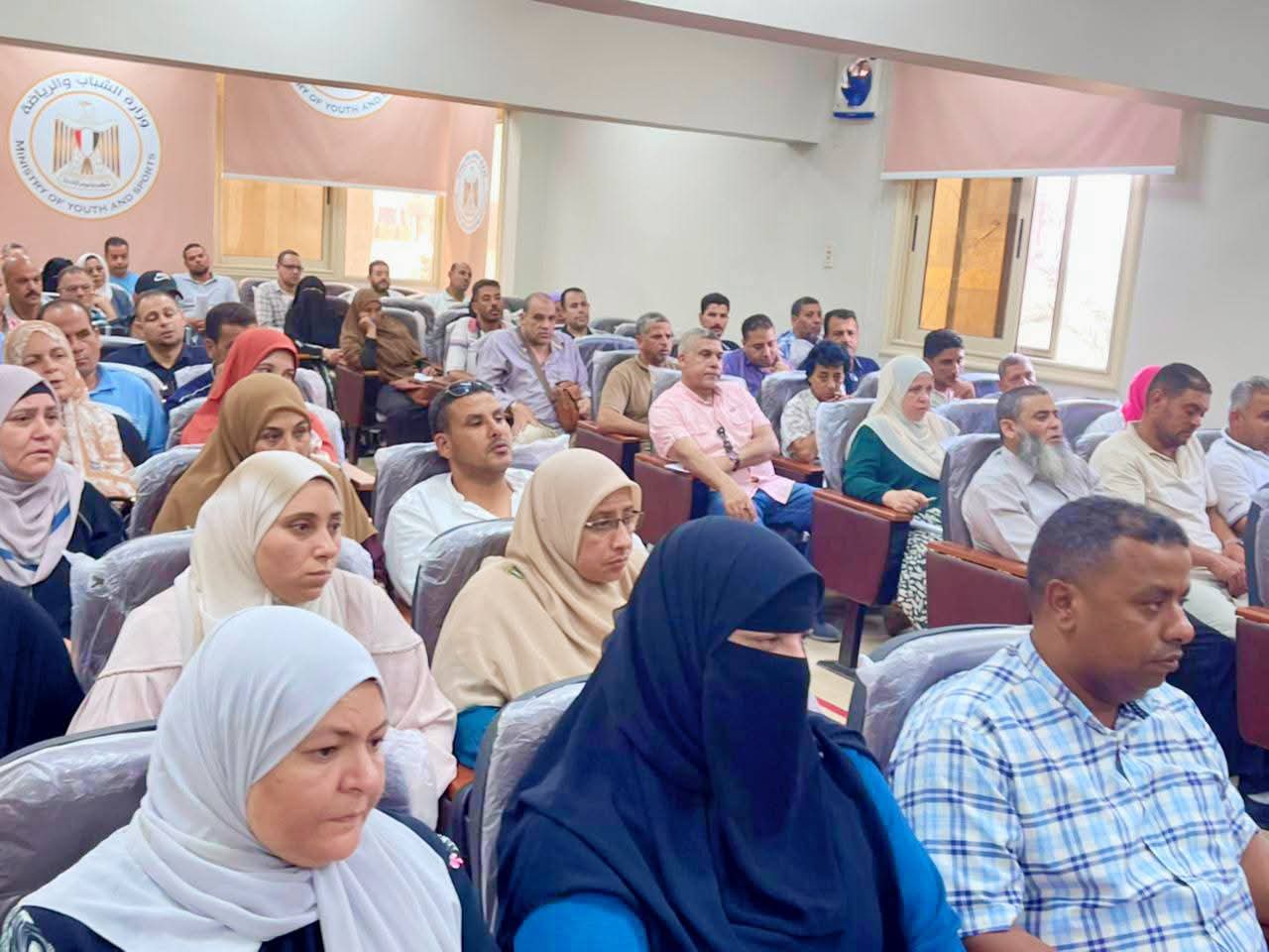 الحضور في اللقاء الحواري بشباب كفر الشيخ