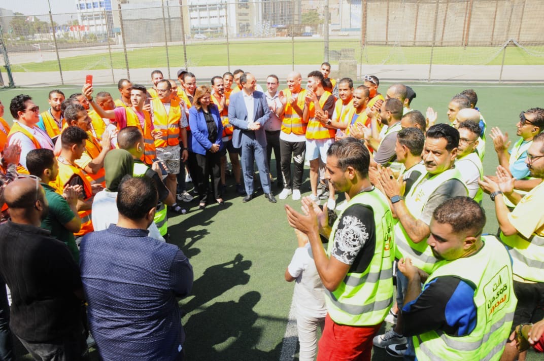 الدكتور عمرو عثمان يلتقى المتعافين من الإدمان