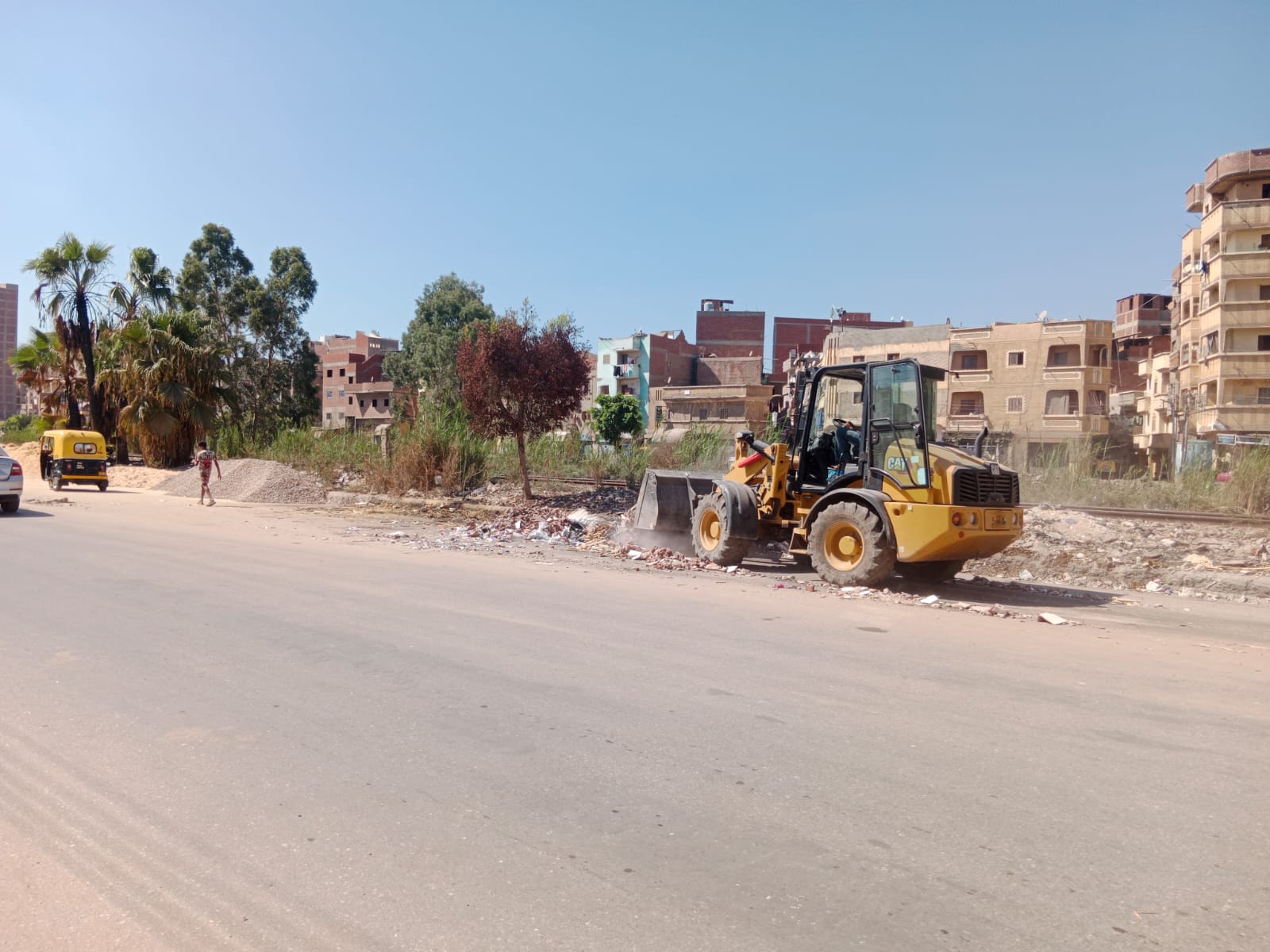 رفع المخلفات من الطر ق بكفر الشيخ