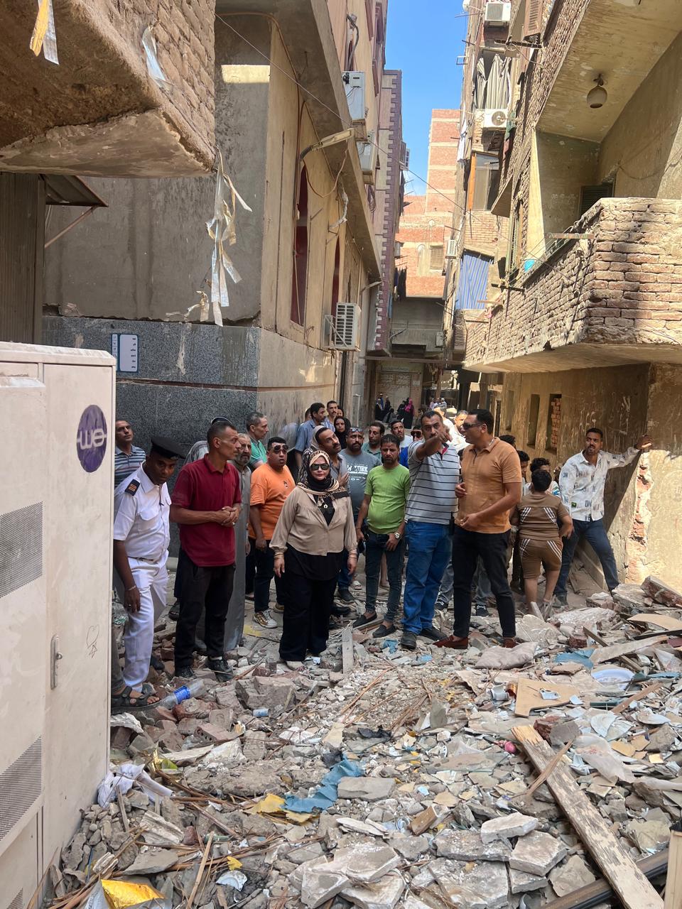 انهيار عقار مكون من 3 طوابق بعين شمس (3)