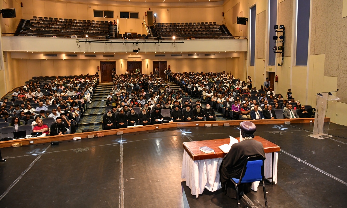 مسرح الأنبا رويس