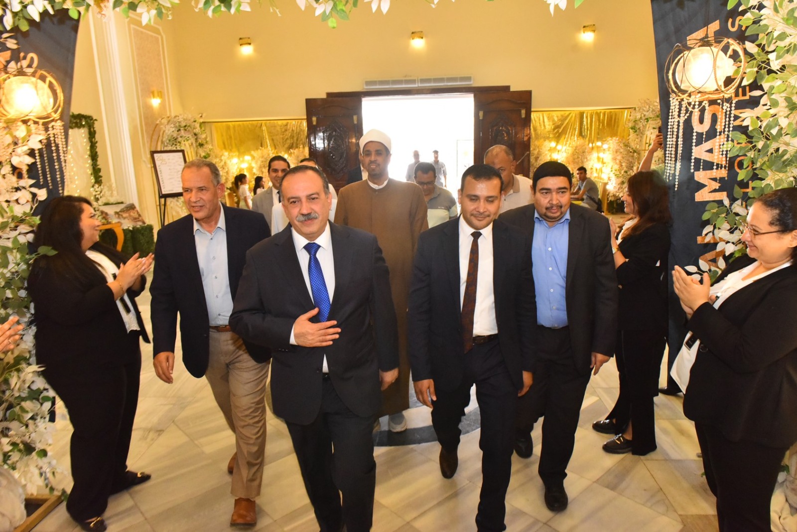 جانب من حضور المحافظ احتفالية التكريم (1)
