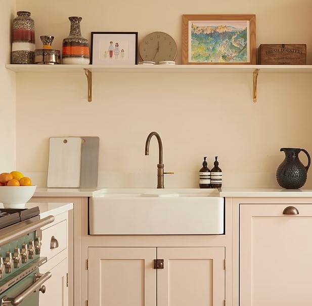 أرفف مفتوحة أرفف مفتوحة