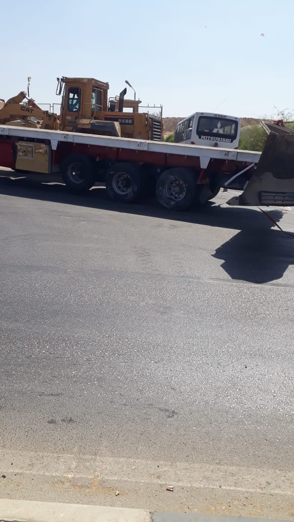 رفع حطام انقلاب سيارة نقل