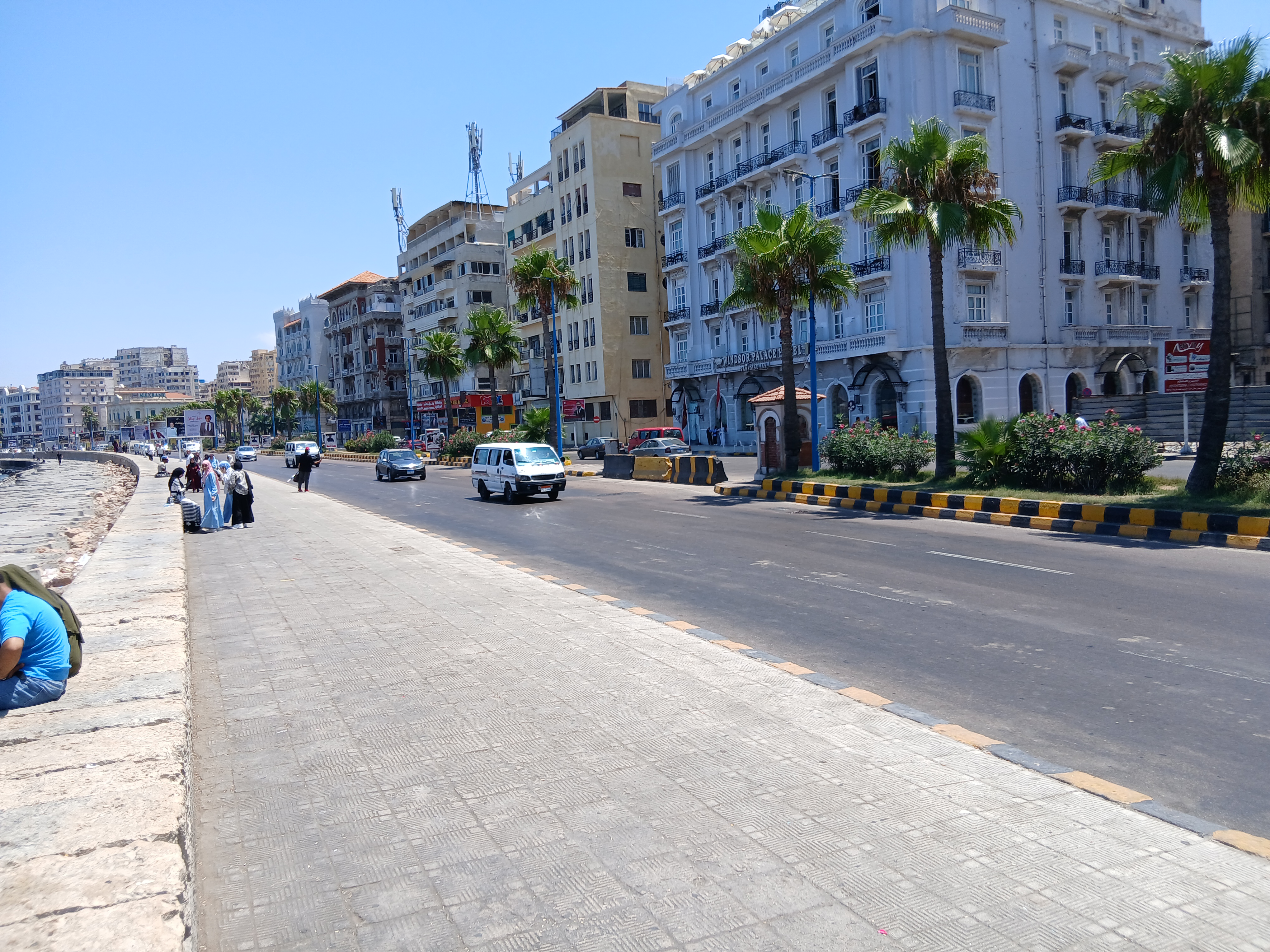 حالة  الطقس  ودرجات الحرارة في الإسكندرية