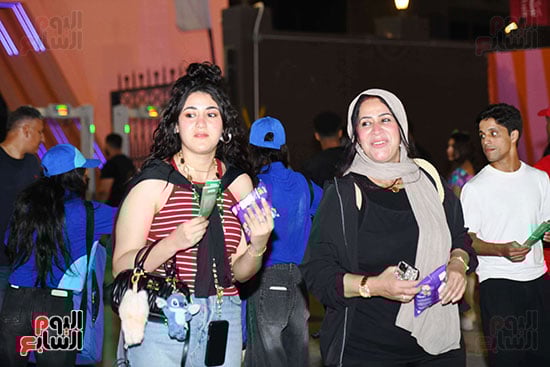 توافد الجمهور على حفل النجم تامر عاشور بمهرجان العلمين توافد الجمهور على حفل النجم تامر عاشور بمهرجان العلمين