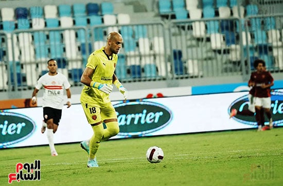 محاولة فخرى لاكاي في مرمى الزمالك محاولة فخرى لاكاي في مرمى الزمالك