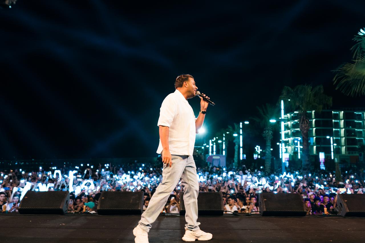 رامي صبري يتالق بأجمل أغنياته لأول مرة في المنيا (4)