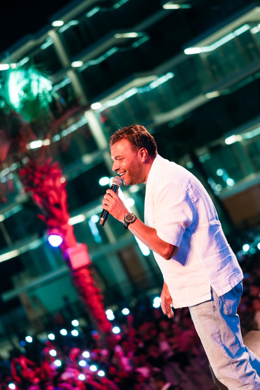 رامي صبري يتالق بأجمل أغنياته لأول مرة في المنيا (5)