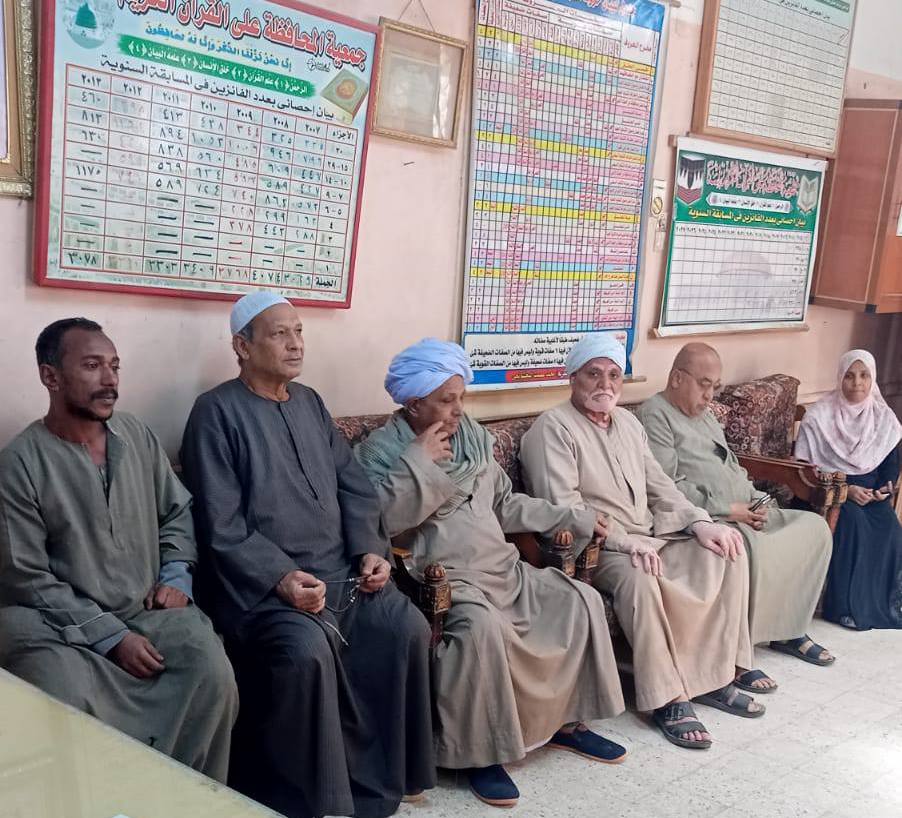 بيطرى الأقصر تنفذ ندوات إرشادية للتوعية بسلامة اللحوم بيطرى الأقصر تنفذ ندوات إرشادية للتوعية بسلامة اللحوم