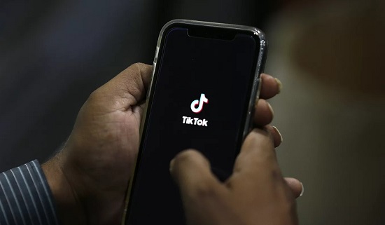 استخدام التيك توك استخدام التيك توك