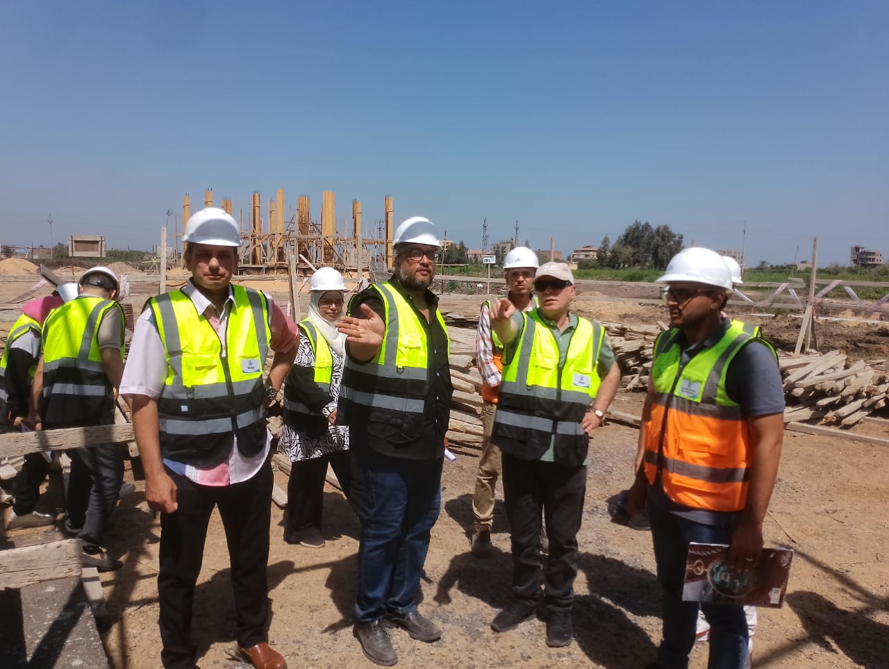 أعمال تنفيذ مشروعات تحسين نوعية مياه مصرف كيتشنر (1)