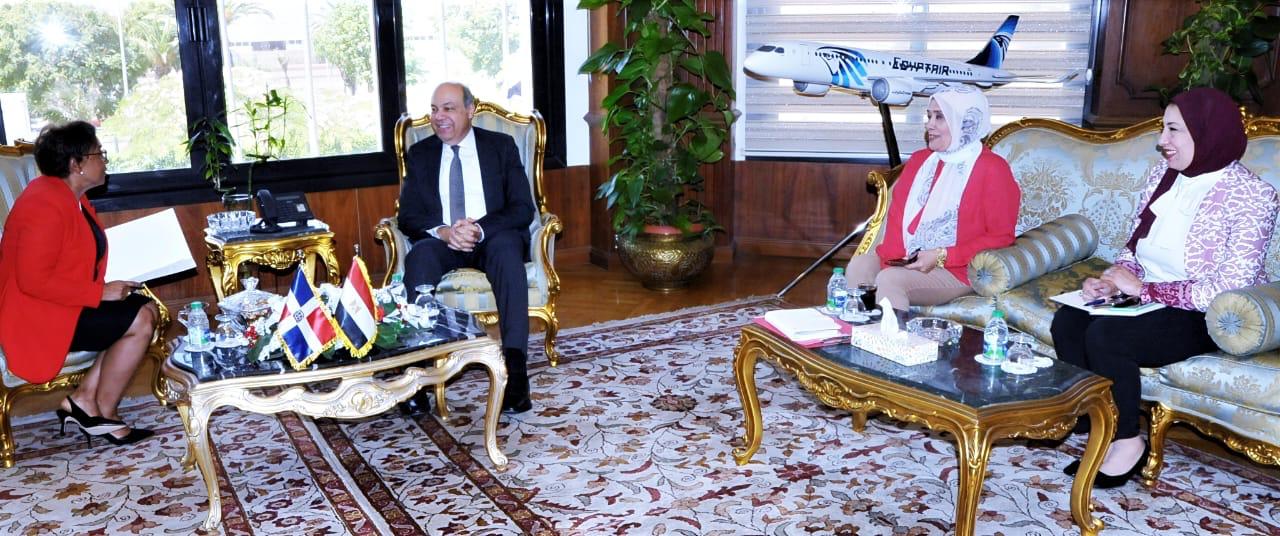 12def95e-ef49-405d-b14a-53adea8bdc0b