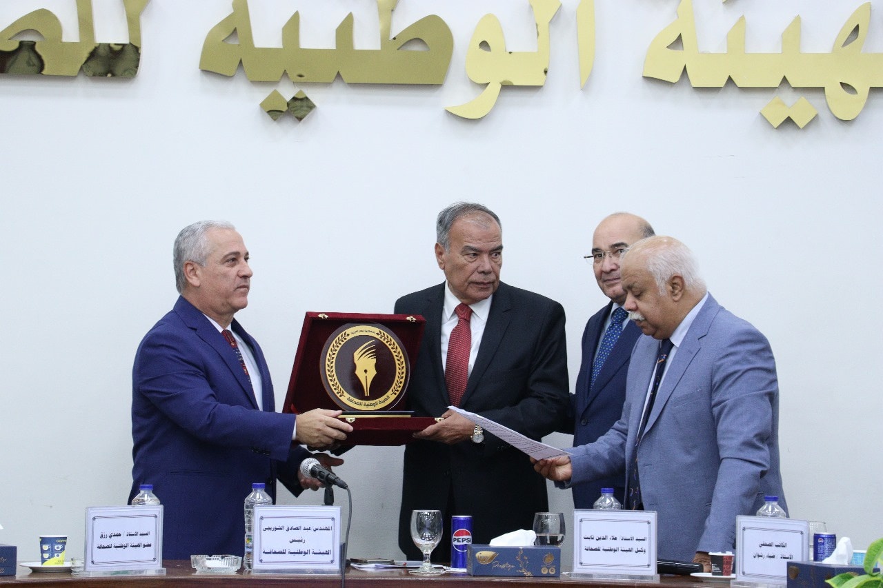 عبدالله حسن رئيس مجلس إدارة وكالة أنباء الشرق الأوسط الأسبق عبدالله حسن رئيس مجلس إدارة وكالة أنباء الشرق الأوسط الأسبق