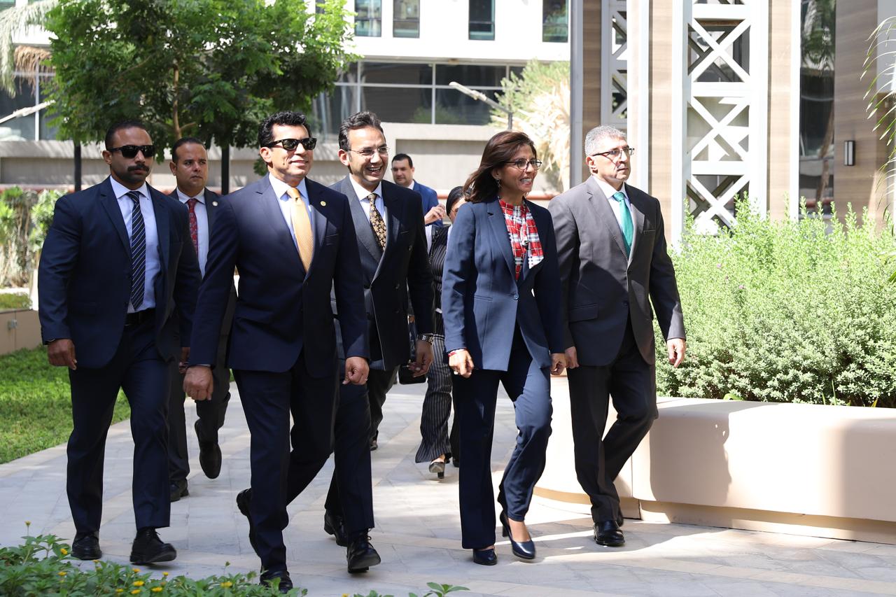 ce522a85-6e1e-49f4-9953-d00c7466b3ca